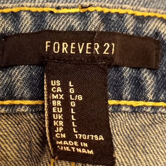 Forever 21 Distressed Jean Daisy Dukes Shorts Size L - Picture 8 of 10